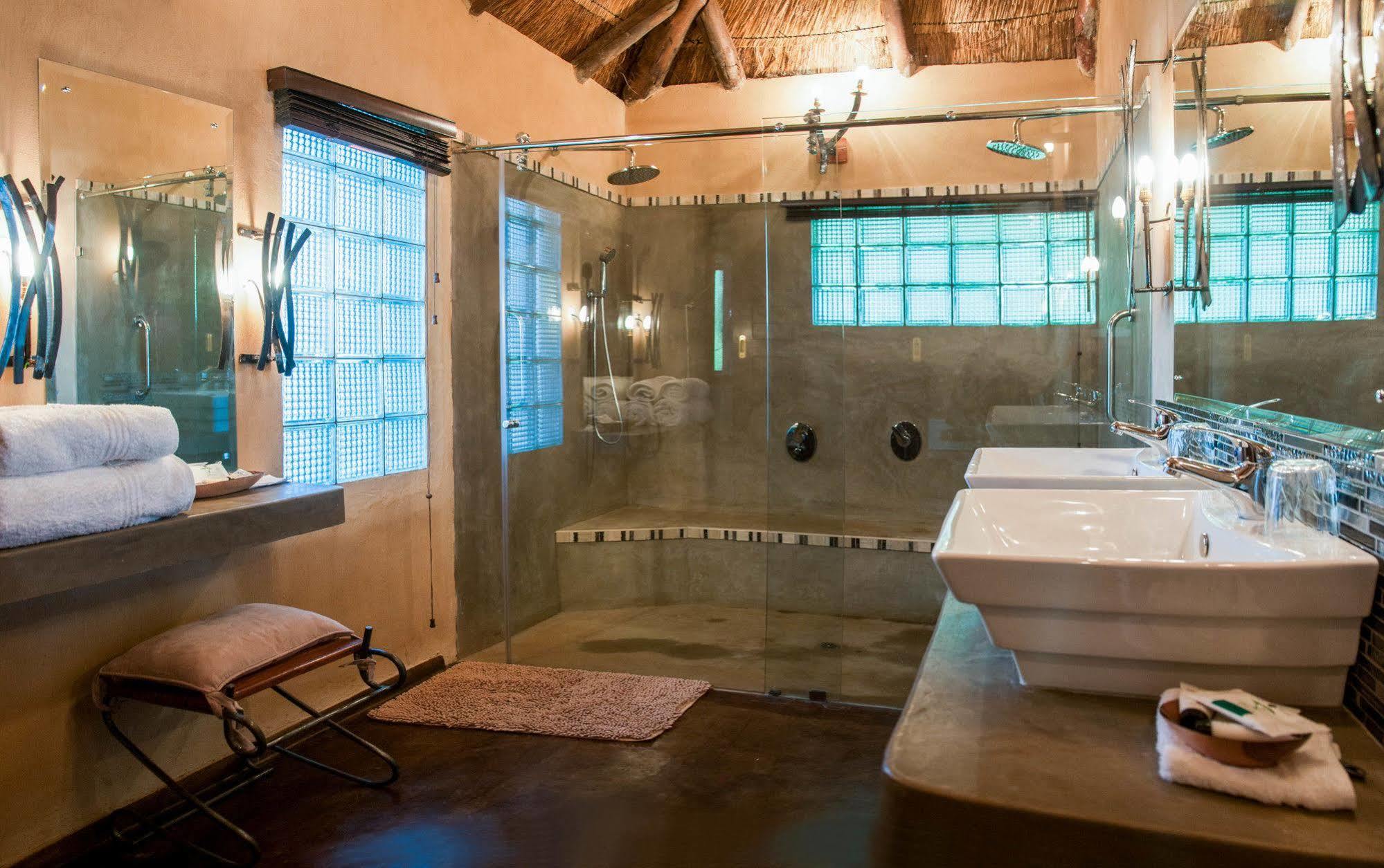 Gorges Lodge Victoria Falls Exterior foto